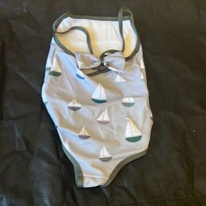 Pearl Street one piece boat